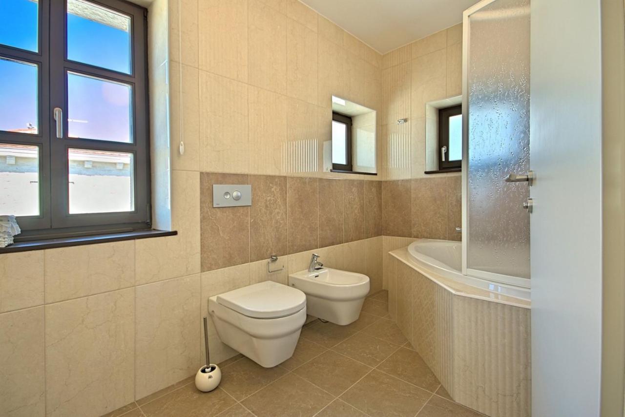 Luxury Stone Villa Zanelli Ližnjan エクステリア 写真