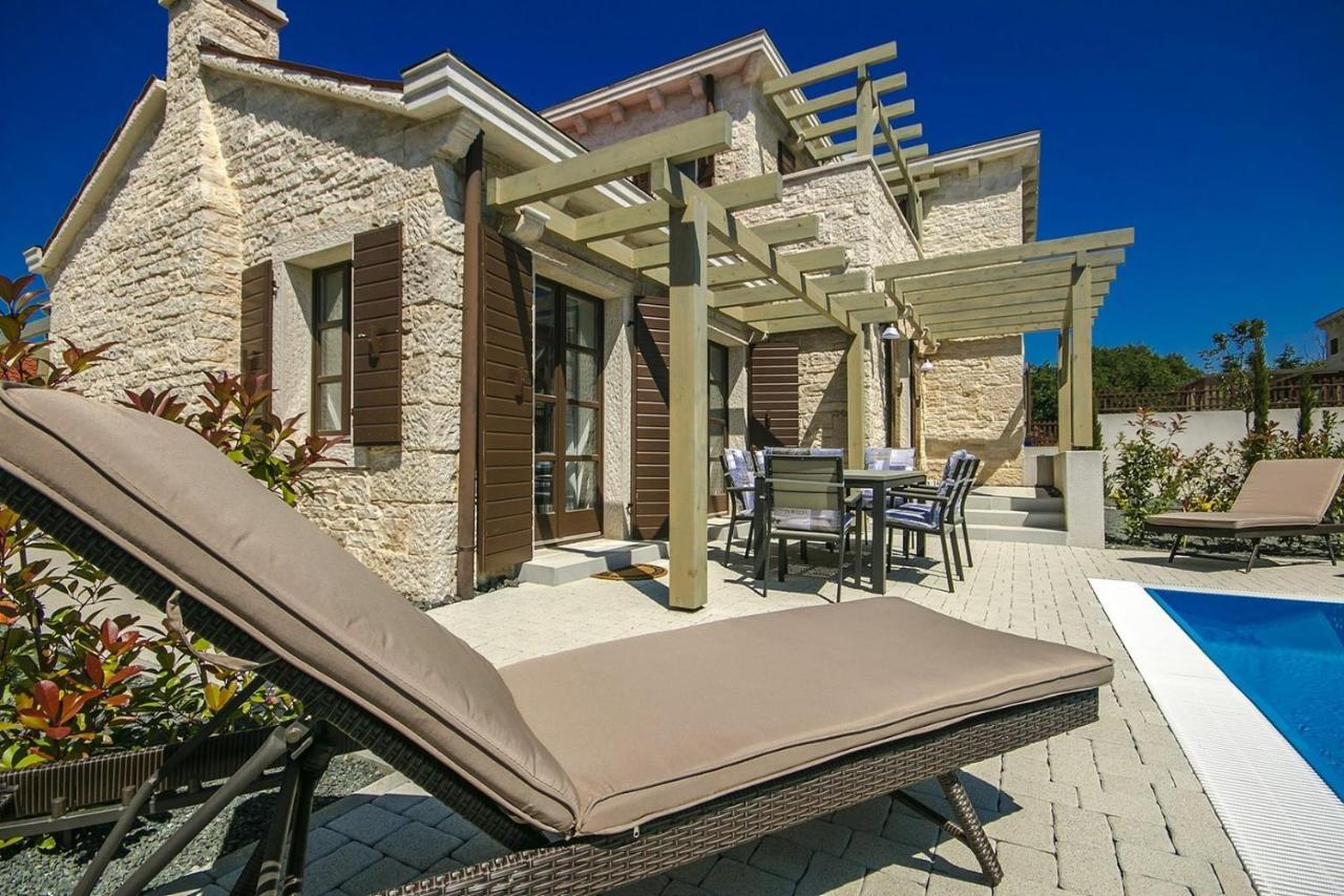 Luxury Stone Villa Zanelli Ližnjan エクステリア 写真