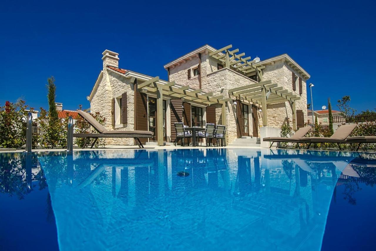 Luxury Stone Villa Zanelli Ližnjan エクステリア 写真
