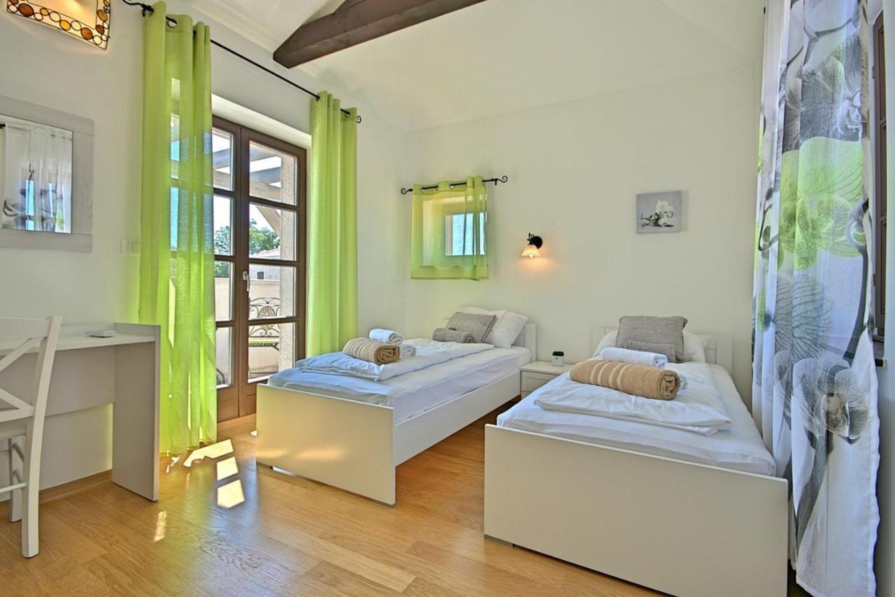Luxury Stone Villa Zanelli Ližnjan エクステリア 写真
