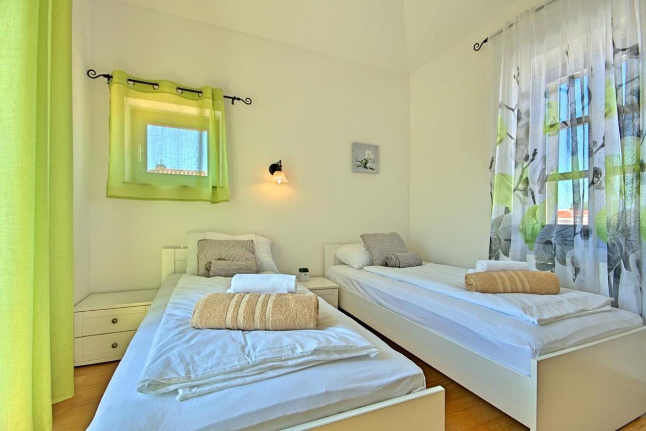 Luxury Stone Villa Zanelli Ližnjan エクステリア 写真