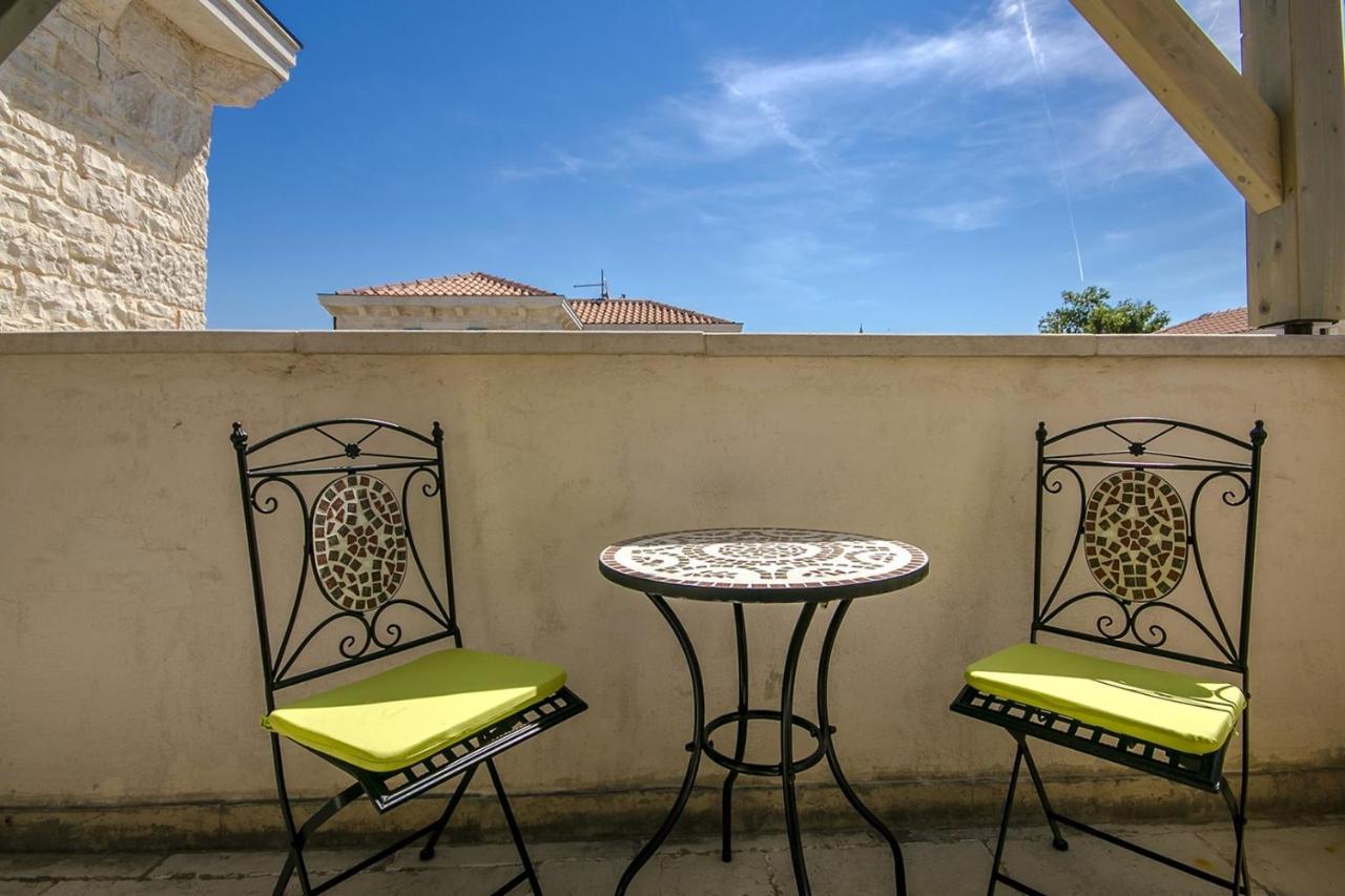 Luxury Stone Villa Zanelli Ližnjan エクステリア 写真