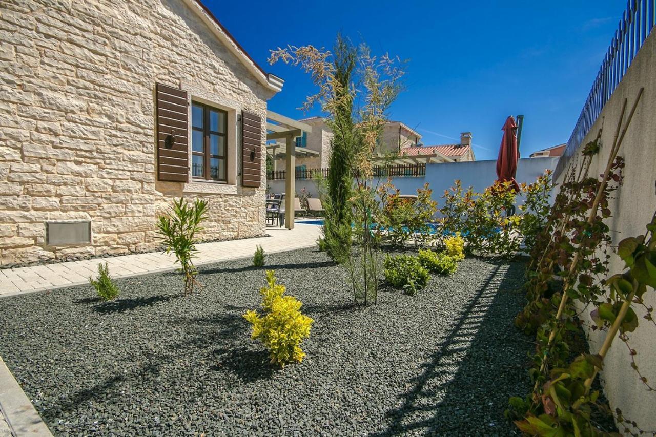 Luxury Stone Villa Zanelli Ližnjan エクステリア 写真